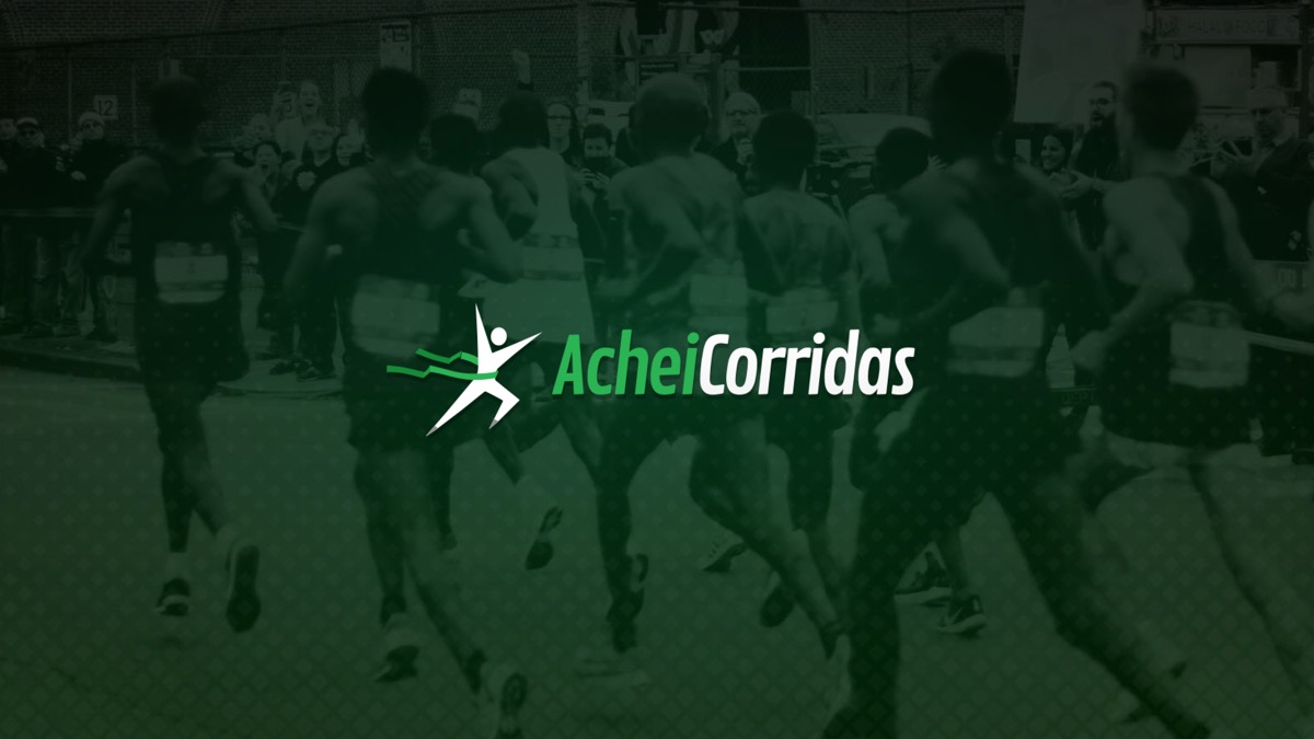 Identidade visual do Achei Corridas sobre uma fotografia de corrida de rua